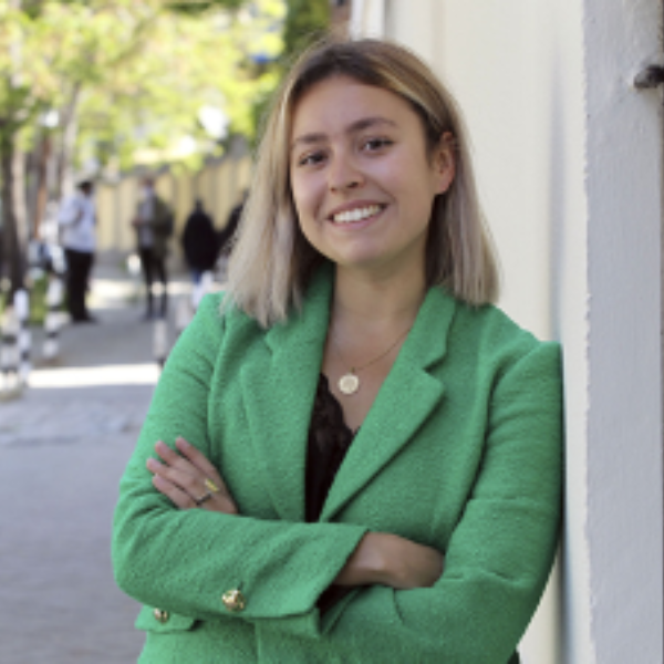 Portrait picture of Elsa Arnáiz