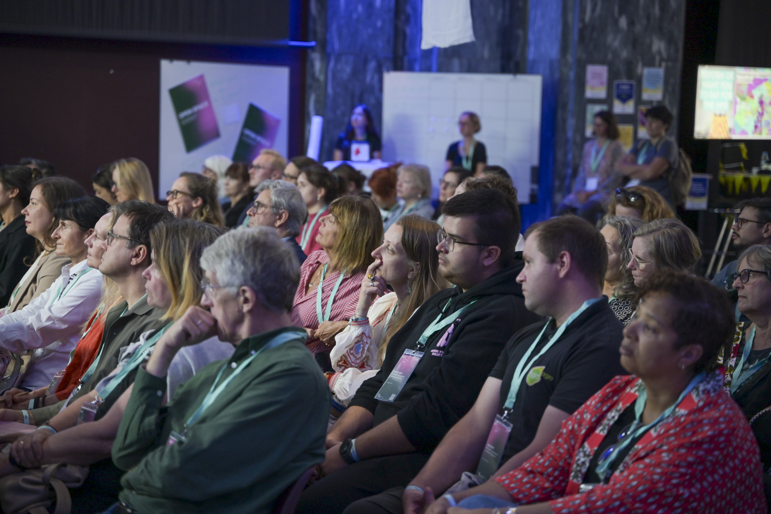 © THE CIVICS Innovation Hub / Werner Anderson The audience of the NECE Festival: HOPE.